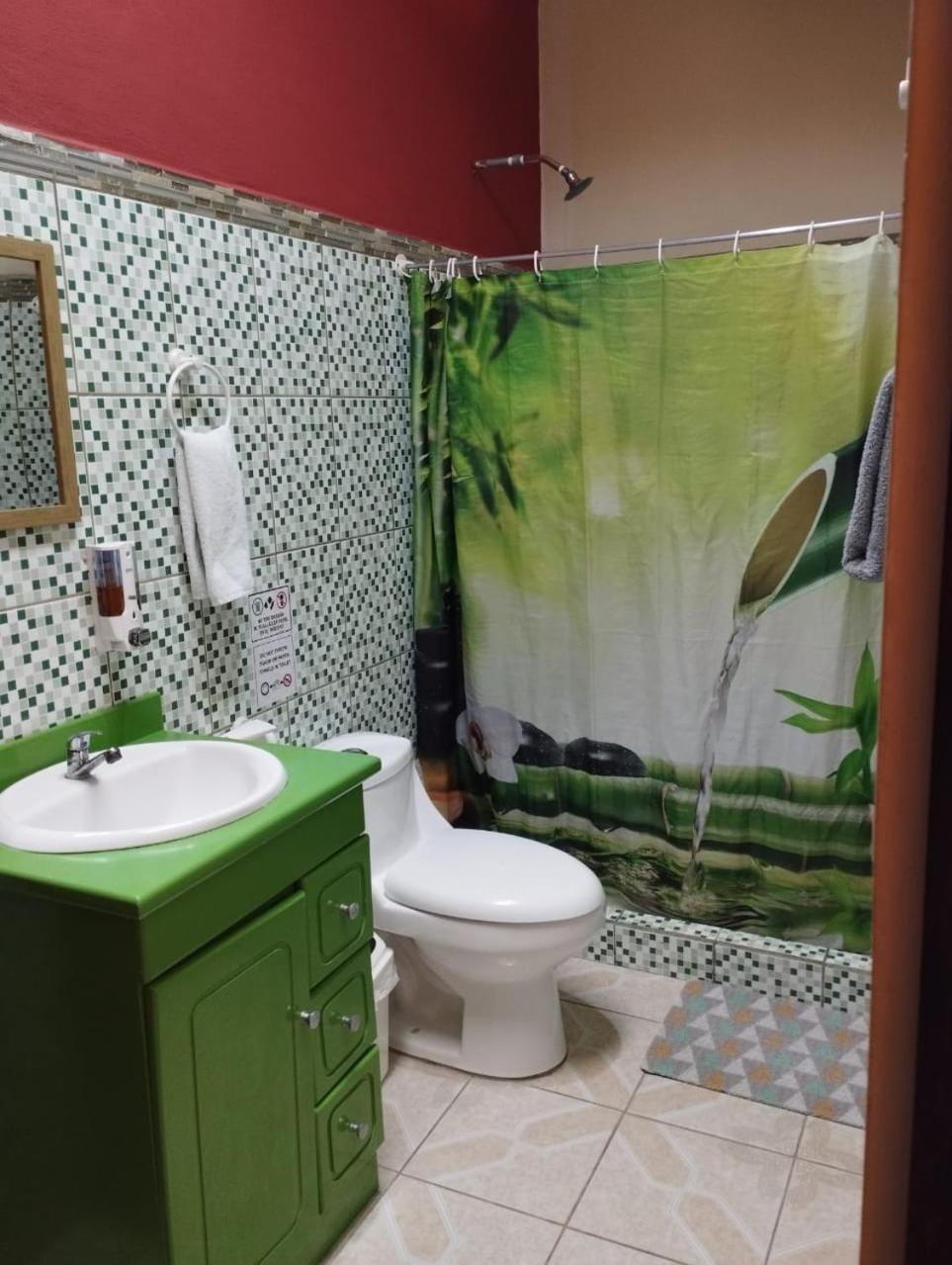 Cabinas Hukats Secret Jungle Puerto Viejo de Talamanca 외부 사진